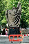 Banksy_justice_covered.jpg (78716 bytes)