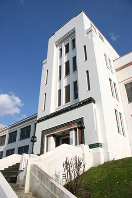 art deco buildings semblance