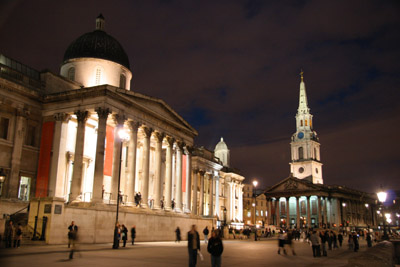 National Gallery at night