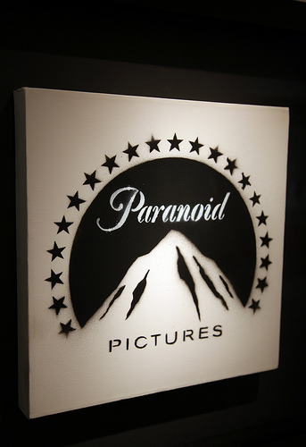 Banksy - Paranoid Pictures canvas