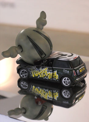 DFace Foxtons graffiti mini