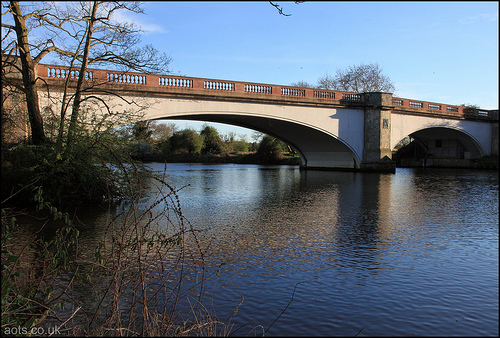 Albert Bridge, Datchet