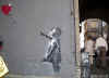 banksy_balloon_girl_grey.jpg (97032 bytes)