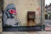 banksy_gorilla_with_mask.jpg (63272 bytes)