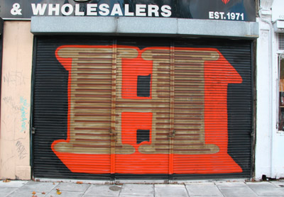 Eine letter H graffiti, Bethnal Green