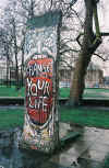 graffiti_berlin_wall.jpg (54325 bytes)