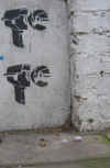 graffiti_camera.jpg (42923 bytes)