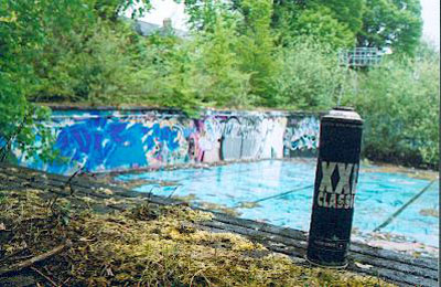 Twickenham swimming baths photo