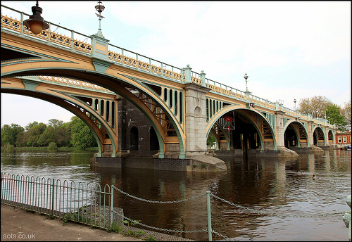 Richmond Lock Footbridge