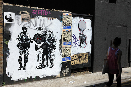 t.wat stencil graffiti banksy rat arrest