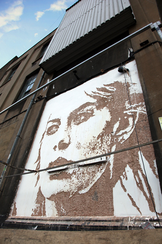 photo of Vhils face