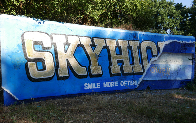 Skyhigh - Rizla