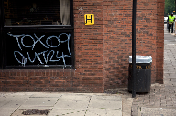 Tox09 graffiti, Shoreditch