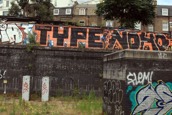 Type graffiti, Euston