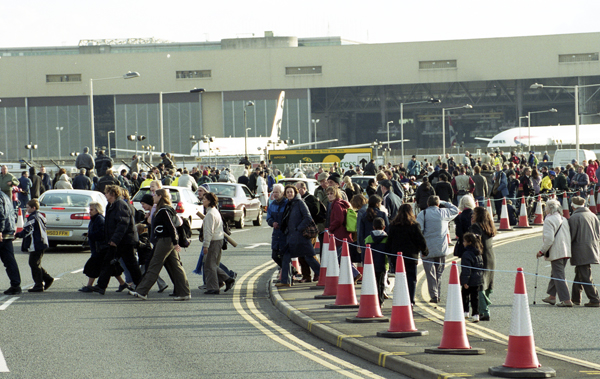 Crowds for the final Concorde flight