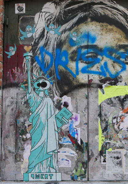 Qwert statue of Liberty paste up
