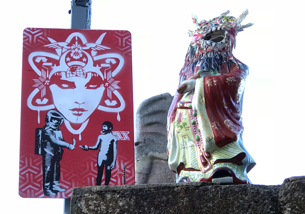Voxx Romana, street sign in London