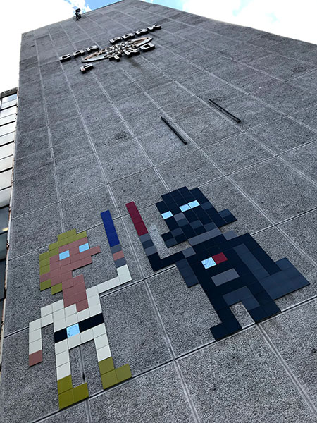 Invader - Luke and Darth Vader