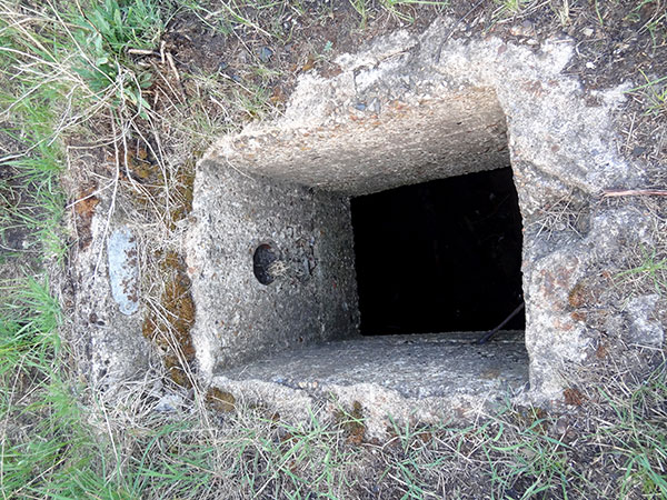 Chamber entrance
