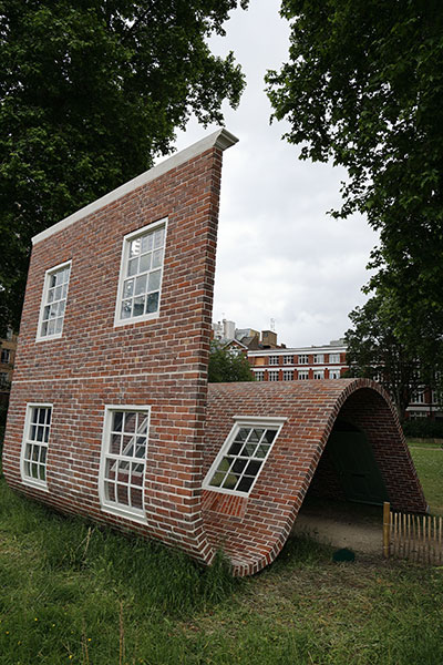 Alex Chinneck - 'A Week At The Knees'