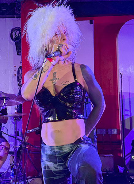 Fantazmaz at the 100 Club